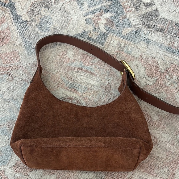 Madewell Handbags - Madewell-The Sculptural-Buckle Shoulder Bag 💼